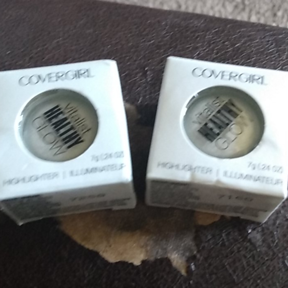 CoverGirl highlighter